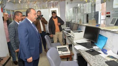 جولة تفقدية لمحافظ أسيوط في مركزين تكنولوجيين لمتابعة ملف التصالح
