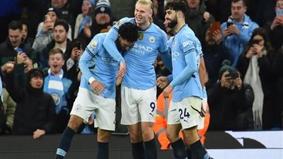 تشكيل مانشستر سيتي أمام مانشستر يونايتد.. عمر مرموش يقود الهجوم