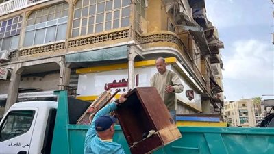 استمرار الحملات ببورسعيد لإزالة الإشغالات بأحياء الشرق والعرب
