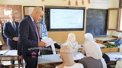 بالصور.. لحظات الوداع الأخير لمدير إدارة الباجور التعليمية