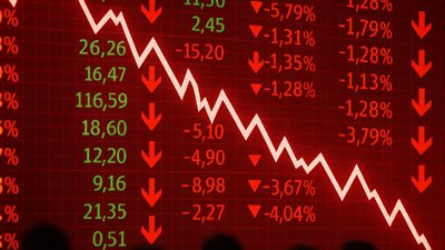 الأسواق المالية تعود مجددا للمنطقة الحمراء بعد شائعات وقف رسوم ترامب