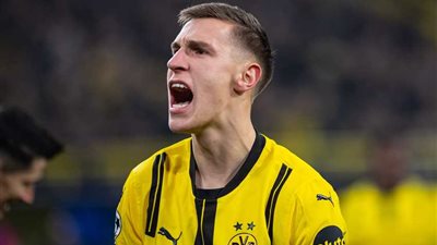 الإصابة تنهي موسم مدافع بروسيا دورتموند