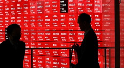 بورصات آسيا تتراجع والنفط يهبط بعد قرار ترامب