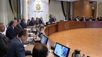 رئيس الوزراء يتابع مستجدات الموقف التنفيذي لمشروعات 