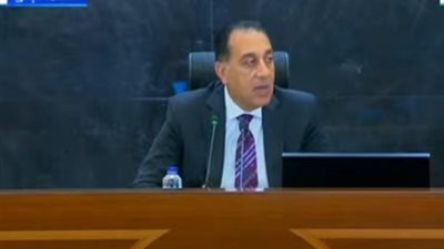 رئيس الوزراء: العالم يشهد حالياً حرباً تجارية واقتصادية شاملة
