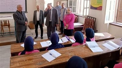 محافظ أسيوط يؤكد على المرور بالمدارس للإطمئنان على العملية التعليمية
