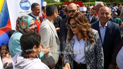 وزيرة التنمية المحلية تشارك في احتفالية القاهرة بعيد اليتيم