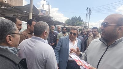 محافظ الدقهلية يتفقد مواقف السيارات بالمنصورة