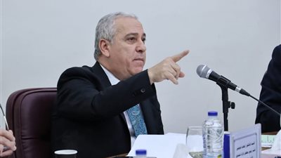 الشوربجي يطالب بضرورة التكاتف حفاظاً على كيان المؤسسات الصحفية