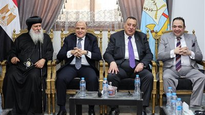 عبد المعطى يشهد الاحتفالات بعيد القيامة المجيد بكنيسة مارمينا