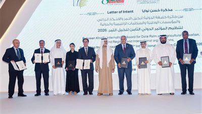 نهيان مبارك يكرم الفائزين بجائزة خليفة الدولية لنخيل التمر والابتكار الزراعى
