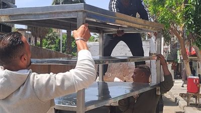 غلق وتشميع ١٢ فرعًا لسلسلة محلات بانحاء الجيزة