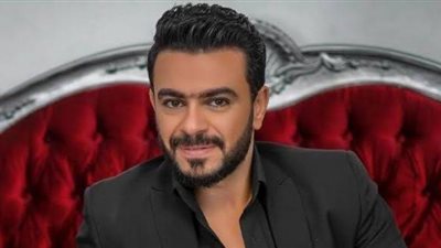 كريم الحسيني يكشف عن تعرض سيارته لحادث: دراجة بخارية اصطدمت بها
