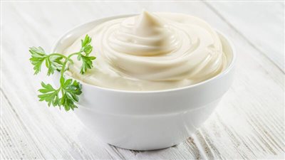 طريقة عمل التومية في البيت أجمل من المطاعم