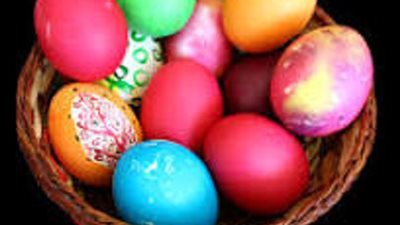 حكم أكل الرنجة والبيض الملون فى شم النسيم