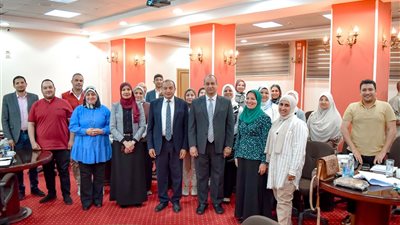 رئيس جامعة بني سويف يفتتح فعاليات دورة إعداد المدربين