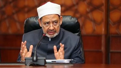 شيخ الأزهر ناعيا البابا فرنسيس: رجل الإنسانية من طراز رفيع