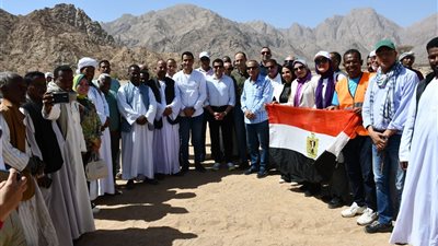 وزير الشباب يزور المشاركين بمعسكر يلا كامب بمحمية جبل علبه