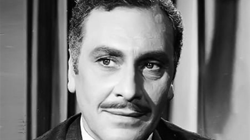 الفنان الكبير محمود