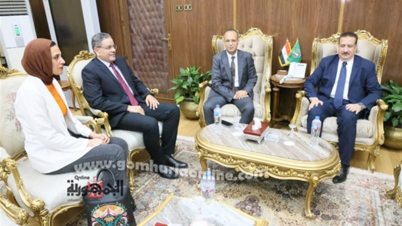محافظ المنوفية يبحث