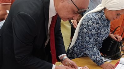 الكاتب الصحفي أحمد سليمان يسجل في كشوف عمومية الصحفيين