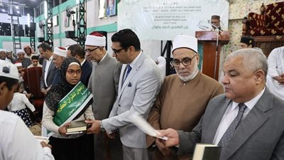 نائب محافظ الأقصر يشارك فى احتفالية تكريم مسابقة الشيخ أحمد رضوان