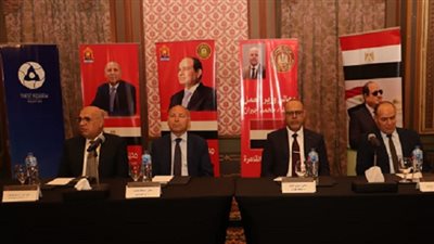 وزير العمل ومحافظ القاهرة يُسلمان عقود لذوي همم للعمل بشركات خاصة