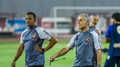سامي قمصان يكشف ماذا قال لكولر بعد مشهد قذف الزجاجات .. شاهد
