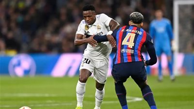 مبابي يقود قائمة ريال مدريد أمام برشلونة في كلاسيكو الدوري الإسباني لايف
