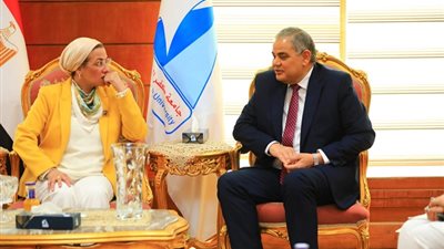 رئيس جامعة كفر الشيخ يستقبل وزيرة البيئة