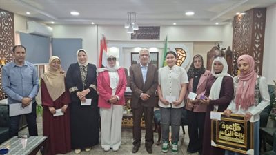 مدير تعليم الإسماعيلية يكرم الفائزين في المسابقة الرمضانية
