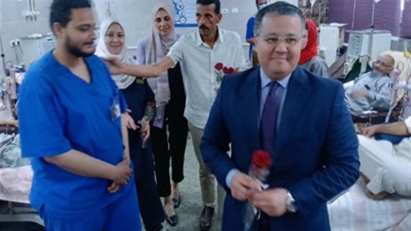 الدكتور عمرو الدخاخني