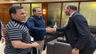 وصول الفوج الاول من الرياضيين المصريين من ليبيا بقيادة حسام البدري