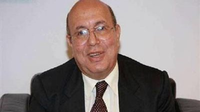 الدكتور أحمد تيمور فى أمسية شعرية بالأوبرا