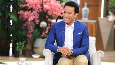 سامح حسين: تكريمي من الرئيس شرف ليّ