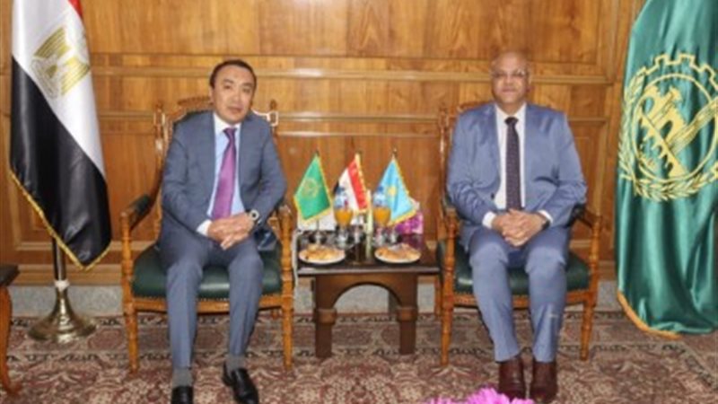 محافظ القليوبية يبحث