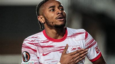 آرسنال ينافس ليفربول على صفقة هجومية من الدوري الإنجليزي