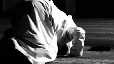 حكم الصلاة في النعل؟