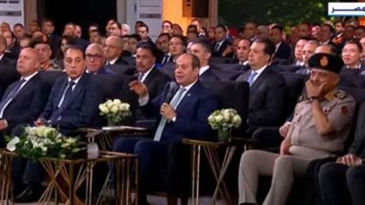 السيسي: نسعى إلى ربط المحافظات بأجهزة الحكومة من خلال الميكنة الكاملة