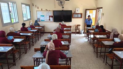 انطلاق امتحانات اخر العام للصفين الأول والثانى الثانوي بالقاهرة