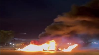 محتجون يغلقون طرقًا رئيسية في طرابلس والزاوية وصرمان للمطالبة بإسقاط الأجسام السياسية القائمة
