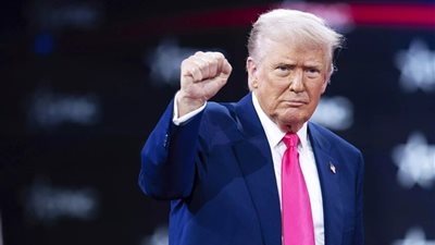 المحكمة العليا تجيز لترامب إنهاء إقامة نصف مليون مهاجر
