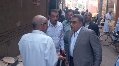 محافظ الدقهلية في جولة مفاجئة يقرر غرامة مالية لمخبز بسندوب