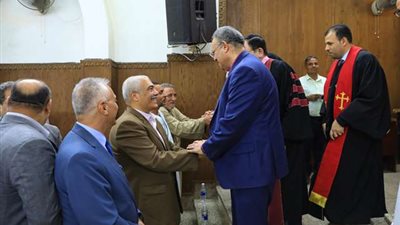 رئيس الإنجيلية يستهل جولته بالمنيا بتنصيب القس ريموند سمعان