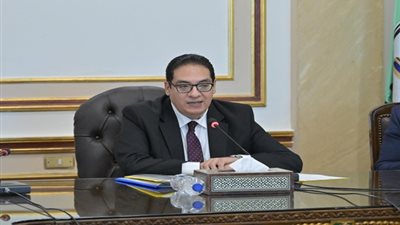 رئيس جامعة القاهرة: تطويرالبنية التحتية والرعاية الصحية بالجامعة