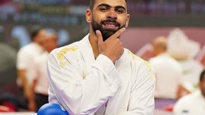 طه طارق يتوج بجائزة الاتحاد الدولي للكاراتيه