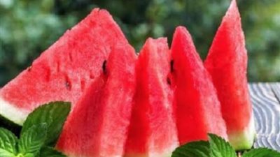 علامات تدل على فساد البطيخ