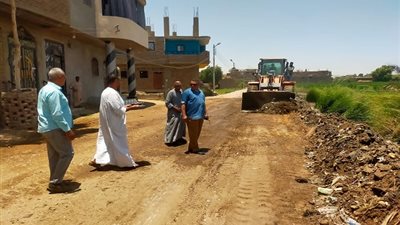 إزالة ٥ حالات تعدى ورفع ٢٩٠ طن تراكمات جنوب الأقصر