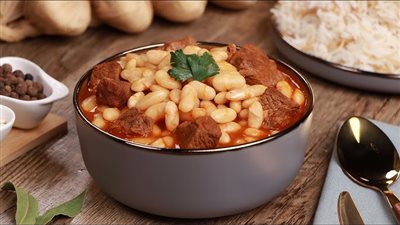 طريقه عمل فاصوليا بيضاء باللحم باسهل الخطوات