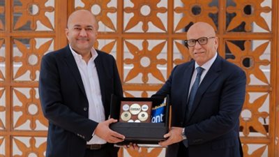 سعيد زعتر يسلّم راية القيادة التنفيذية لمجموعة كونتكت المالية إلى جون سعد بمحفظة تمويلية تتجاوز 21 مليار جنيه وحجم تمويلات قارب ال 75 مليار جنيه